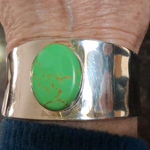 🦚💚Mexico Stamped Silver Cuff W/Large Turquoise Stone Adjustable OSFM